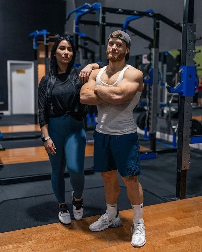 Jeff Nippard with his girlfriend Stephanie in gym.