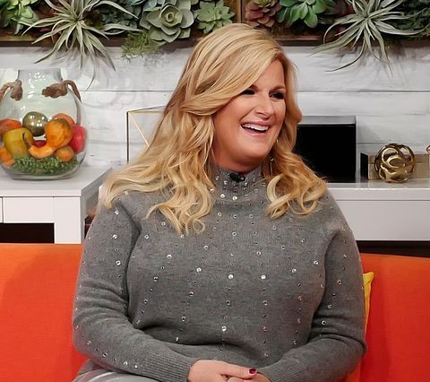 The singer and actress, Trisha Yearwood before weight loss
